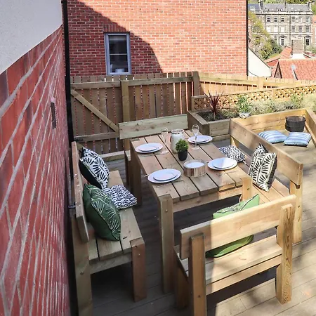 Nyaraló Coastguards View