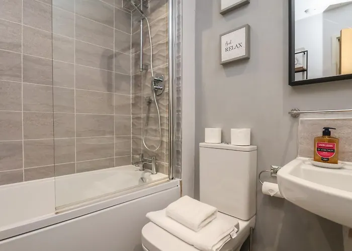 Coastguards View Nyaraló Whitby